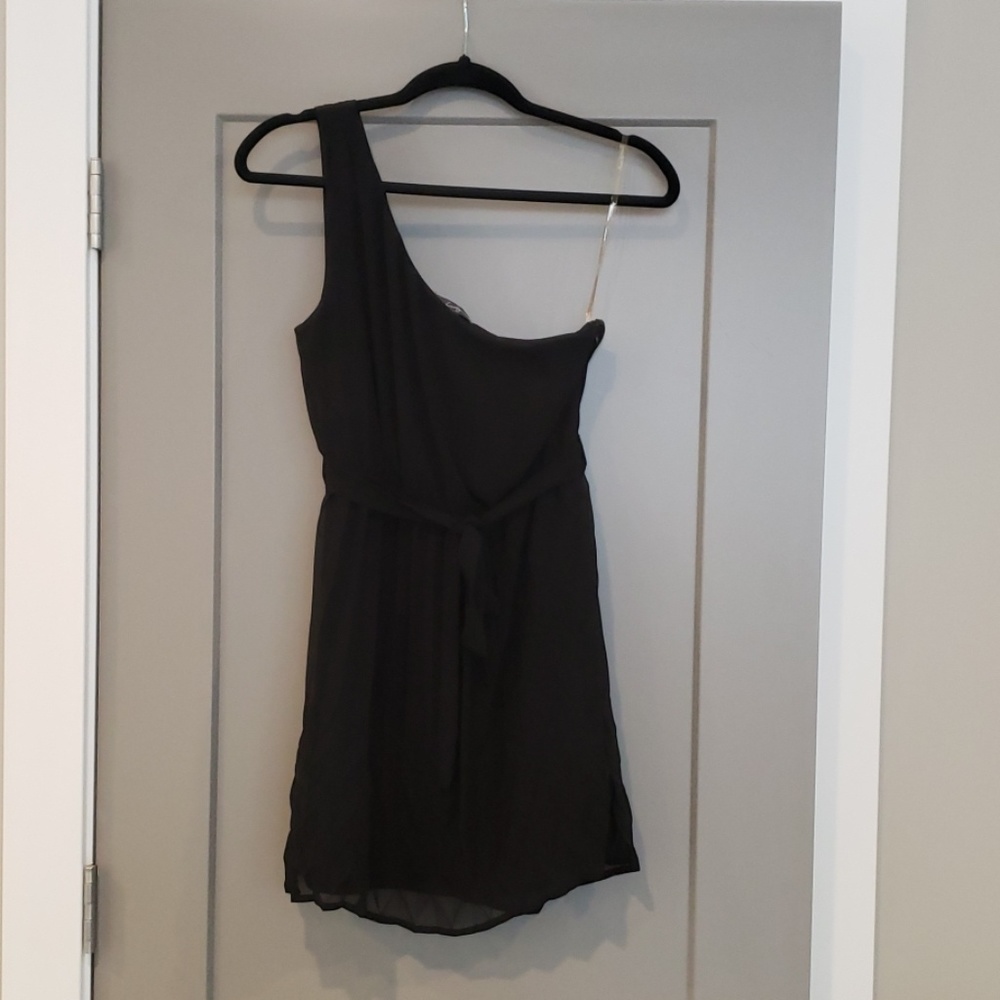 One shoulder cocktail dress